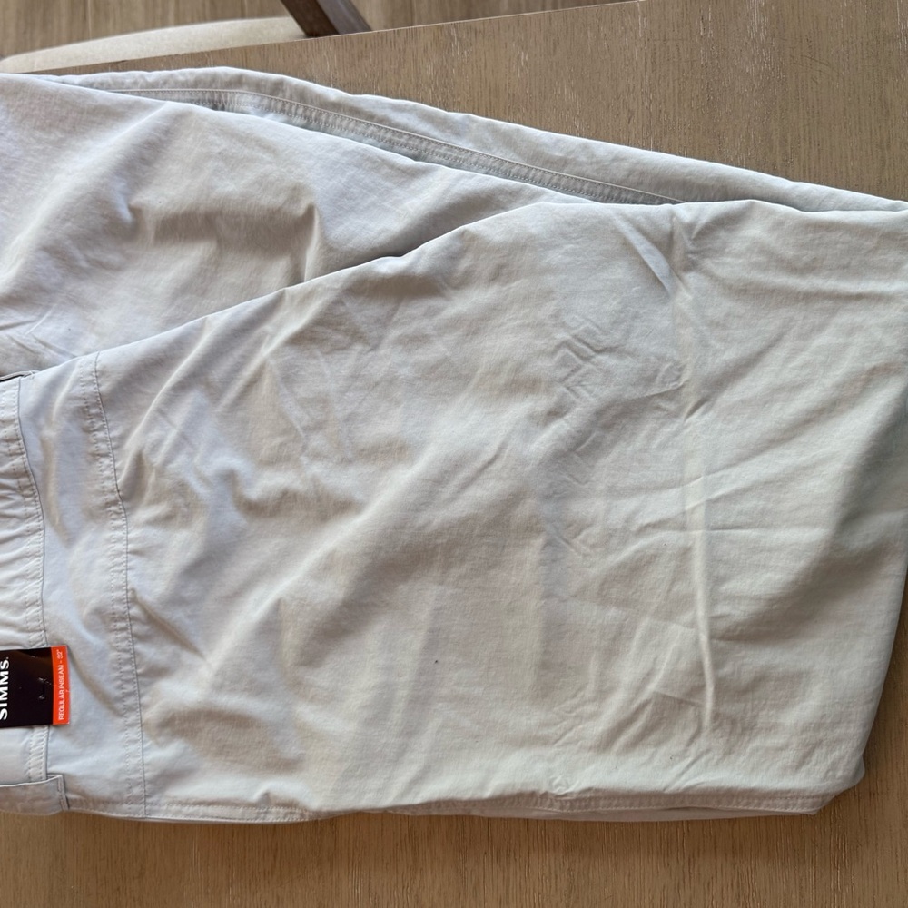 Simms Men’s Superlight Fishing Pants – Light Grey – NWT
